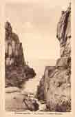 La Grotte - Curieux Rochers
