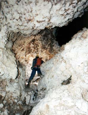 Grotta del Fiume