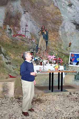 Grotte-chapelle de Calern