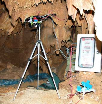 Journée du 6-10-02 dans la grotte de Villars