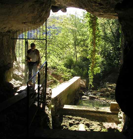 Grotte de Corveissiat