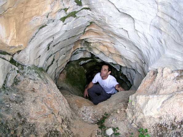 Aven de la Carrière