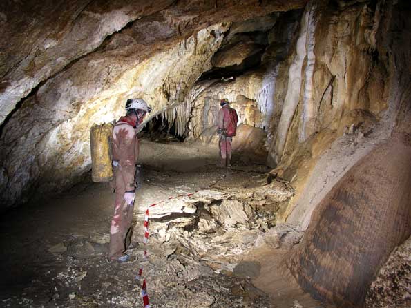 Grotte des Chamois