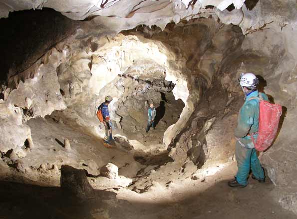 Grotte de Saint-Benoît