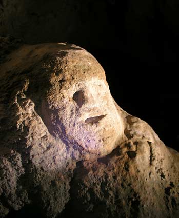 Grotte des Deux Avens