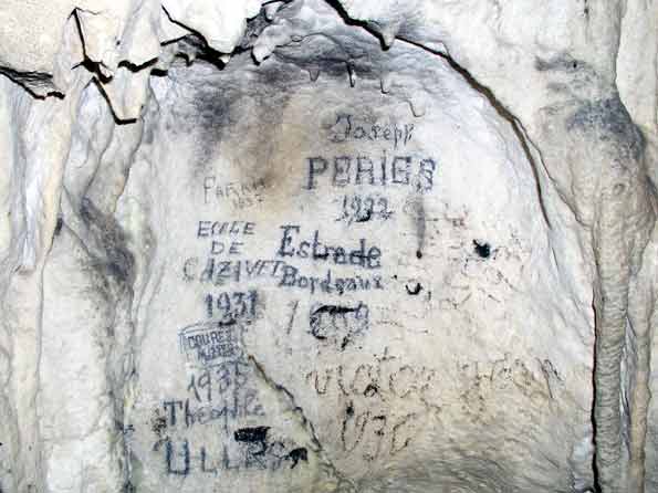 Grotte de l'Estelas