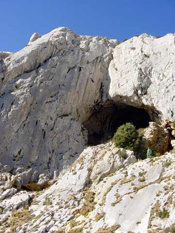Grotte des Hirondelles