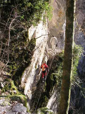Grotte des Faux-Monnayeurs