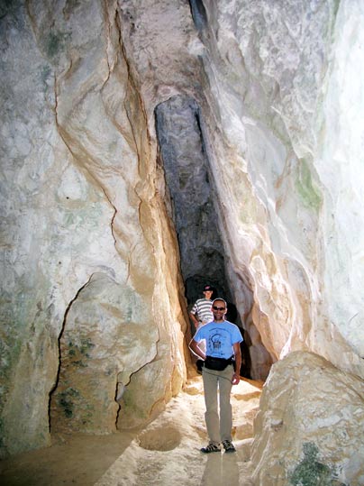 Grotte de Saint-Geniès