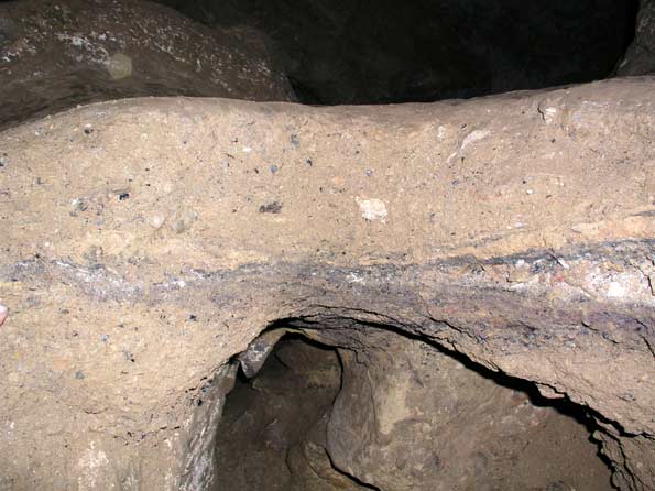 Grotte du Calel