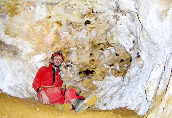 Grotte de Lagnes
