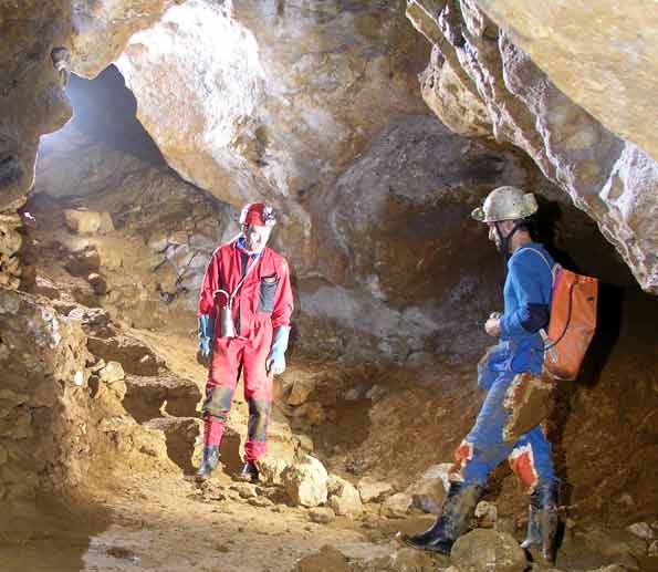 Grotte de Lagnes
